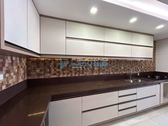 Imagem Apartamento com 3 Quartos à Venda, 130 m² em Canto Do Forte - Praia Grande Imagem Apartamento com 3 Quartos à Venda, 130 m² em Canto Do Forte - Praia Grande