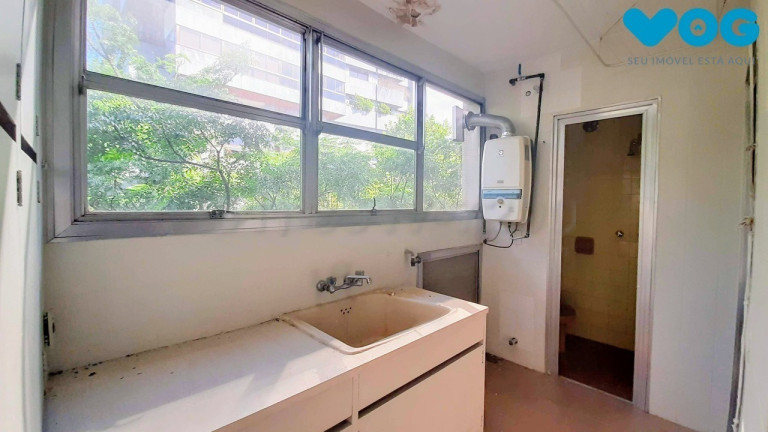 Imagem Imóvel com 3 Quartos à Venda, 133 m² em Moinhos De Vento - Porto Alegre