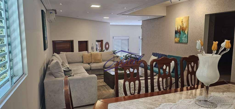 Imagem Casa com 3 Quartos à Venda, 358 m² em Granja Viana - Carapicuíba Imagem Casa com 3 Quartos à Venda, 358 m² em Granja Viana - Carapicuíba