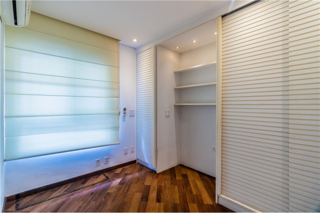 Imagem Imóvel com 4 Quartos à Venda, em Paraíso - São Paulo Imagem Imóvel com 4 Quartos à Venda, em Paraíso - São Paulo