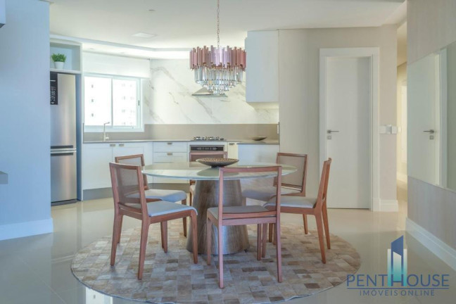 Imagem Apartamento com 3 Quartos à Venda, 172 m² em Pioneiros - Balneário Camboriú Imagem Apartamento com 3 Quartos à Venda, 172 m² em Pioneiros - Balneário Camboriú