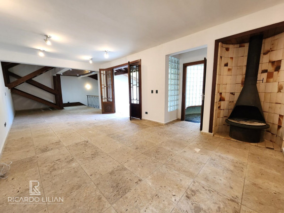 Imagem Casa com 3 Quartos à Venda, 288 m² em Centro - Mairiporã