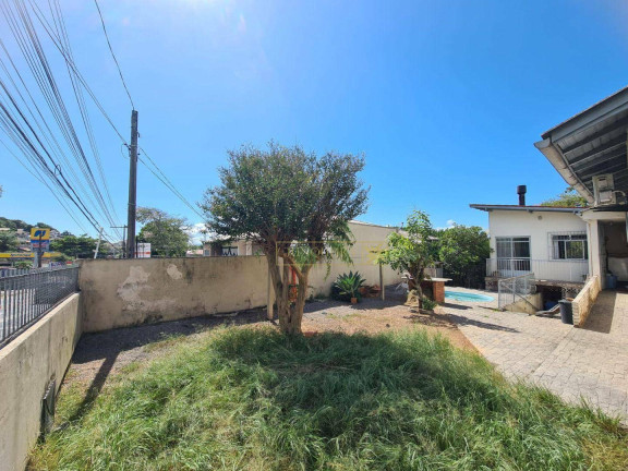 Imagem Casa com 3 Quartos à Venda, 172 m² em Centro - São José Imagem Casa com 3 Quartos à Venda, 172 m² em Centro - São José
