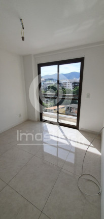 Imagem Imóvel com 4 Quartos à Venda, 169 m² em Anil - Rio De Janeiro Imagem Imóvel com 4 Quartos à Venda, 169 m² em Anil - Rio De Janeiro