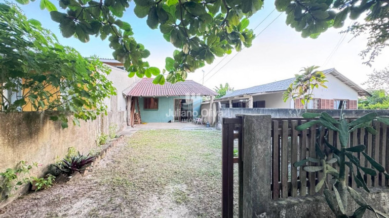 Imagem Casa com 2 Quartos à Venda, 60 m² em Continental - Itapoá Imagem Casa com 2 Quartos à Venda, 60 m² em Continental - Itapoá