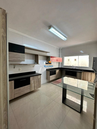 Imagem Casa com 3 Quartos à Venda, em Centro - São Vicente Imagem Casa com 3 Quartos à Venda, em Centro - São Vicente