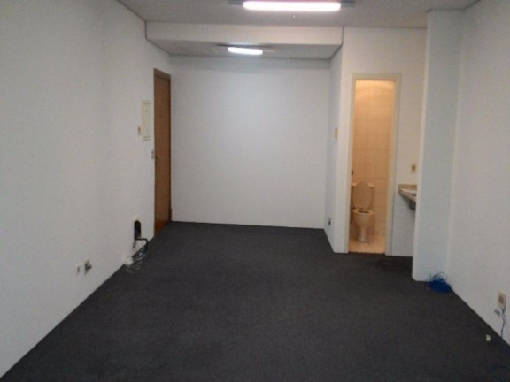 Imóvel Comercial à Venda, 42 m² em Cidade Monções - São Paulo