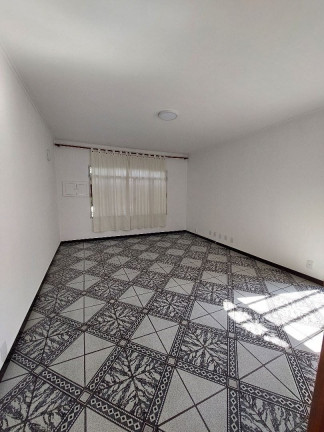 Imagem Imóvel com 3 Quartos à Venda, em Jardim Triana - São Paulo Imagem Imóvel com 3 Quartos à Venda, em Jardim Triana - São Paulo