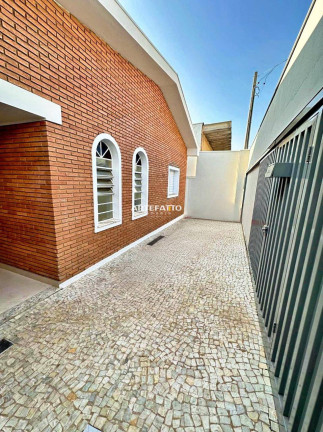 Imagem Imóvel com 3 Quartos à Venda, 288 m² Imagem Imóvel com 3 Quartos à Venda, 288 m²