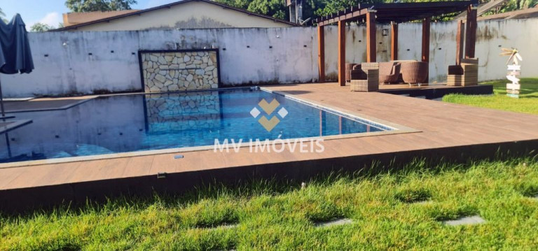 Casa com 4 Quartos à Venda, 400 m² em Levilândia - Ananindeua