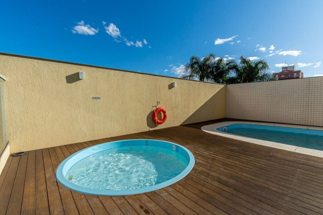 Imagem Imóvel com 2 Quartos à Venda, 61 m² em Cristo Redentor - Porto Alegre Imagem Imóvel com 2 Quartos à Venda, 61 m² em Cristo Redentor - Porto Alegre