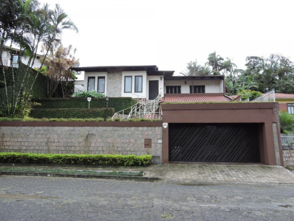 Casa com 4 Quartos à Venda, 405 m² em Bom Retiro - Joinville
