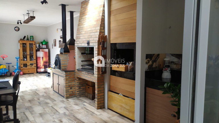 Imagem Casa com 3 Quartos à Venda, 154 m² Imagem Casa com 3 Quartos à Venda, 154 m²