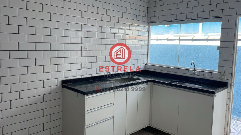 Imagem Casa com 2 Quartos à Venda, 60 m² em Vila Martinez - Jacareí Imagem Casa com 2 Quartos à Venda, 60 m² em Vila Martinez - Jacareí
