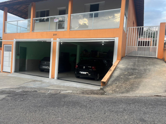 Imagem Casa com 3 Quartos à Venda, 300 m² em Centro - Extrema Imagem Casa com 3 Quartos à Venda, 300 m² em Centro - Extrema