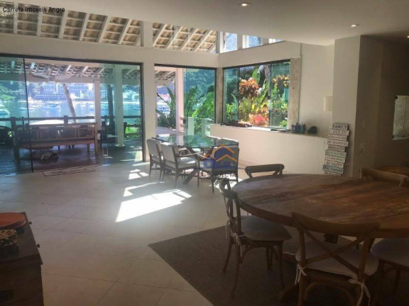Imagem Casa com 8 Quartos para Temporada, 656 m² em Vila Velha - Angra Dos Reis Imagem Casa com 8 Quartos para Temporada, 656 m² em Vila Velha - Angra Dos Reis