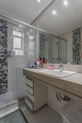 Imagem Apartamento com 2 Quartos à Venda, 74 m² em Rio Branco - Porto Alegre