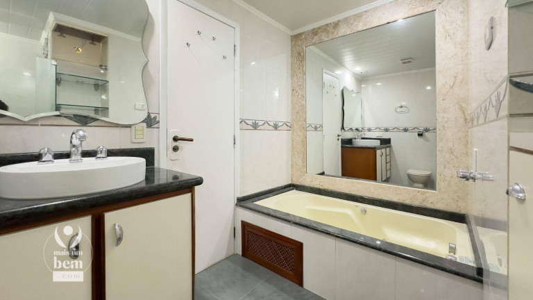 Imagem Cobertura com 3 Quartos à Venda, 129 m² em Cabral - Curitiba