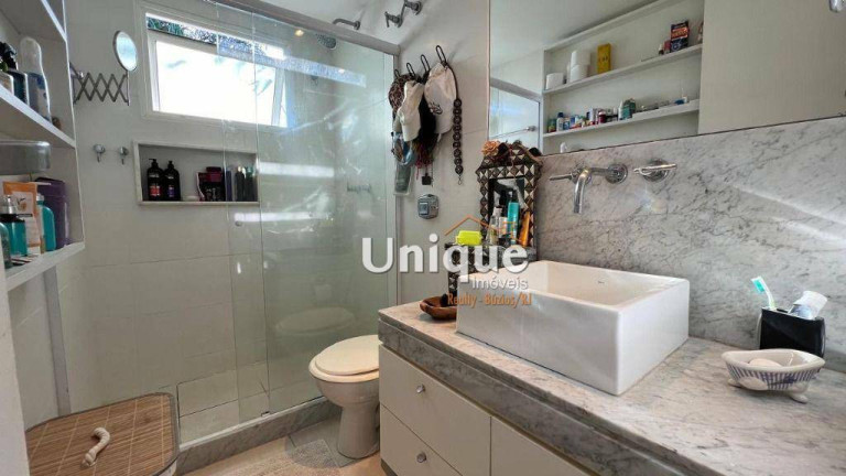 Imagem Casa com 4 Quartos à Venda, 180 m² em Ferradura - Armação Dos Búzios Imagem Casa com 4 Quartos à Venda, 180 m² em Ferradura - Armação Dos Búzios