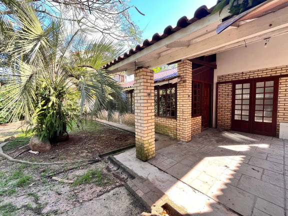 Imagem Casa com 3 Quartos à Venda, em Campeche - Florianópolis Imagem Casa com 3 Quartos à Venda, em Campeche - Florianópolis