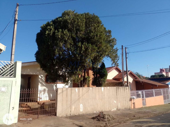Imagem Casa com 3 Quartos à Venda, 210 m² em Centro - Pirassununga Imagem Casa com 3 Quartos à Venda, 210 m² em Centro - Pirassununga