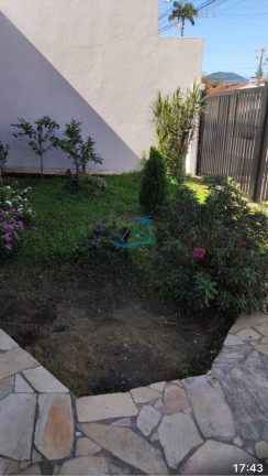 Imagem Casa com 4 Quartos à Venda, 280 m² em Centro - Ubatuba