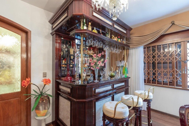 Imagem Casa com 4 Quartos à Venda, 725 m² em Vila Assunção - Porto Alegre Imagem Casa com 4 Quartos à Venda, 725 m² em Vila Assunção - Porto Alegre