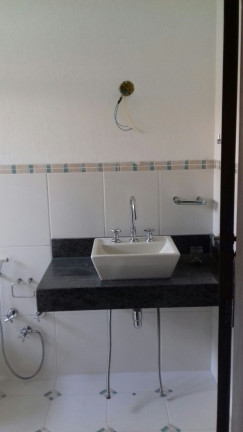 Imagem Casa com 3 Quartos à Venda, 900 m² em Jacareí Imagem Casa com 3 Quartos à Venda, 900 m² em Jacareí
