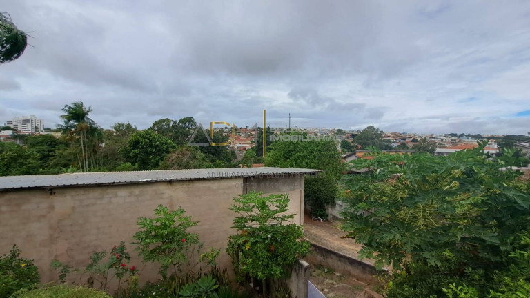 Imagem Casa com 3 Quartos à Venda, 3 m² em Centro - Botucatu Imagem Casa com 3 Quartos à Venda, 3 m² em Centro - Botucatu