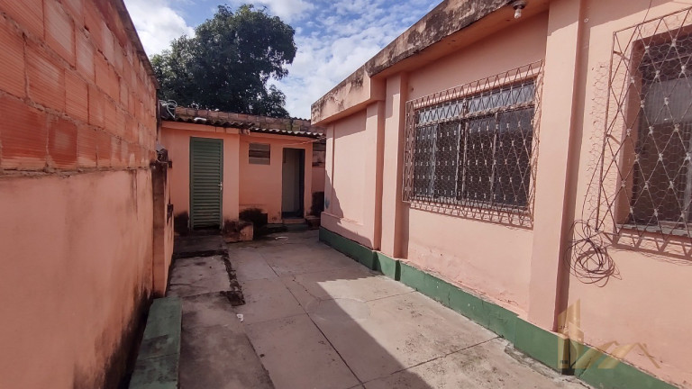Imagem Casa com 4 Quartos à Venda, 200 m² em Piratininga (venda Nova) - Belo Horizonte Imagem Casa com 4 Quartos à Venda, 200 m² em Piratininga (venda Nova) - Belo Horizonte