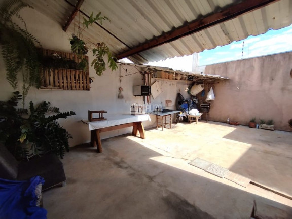 Imagem Casa com 3 Quartos à Venda, 250 m² em Parque Das Laranjeiras - Uberaba Imagem Casa com 3 Quartos à Venda, 250 m² em Parque Das Laranjeiras - Uberaba