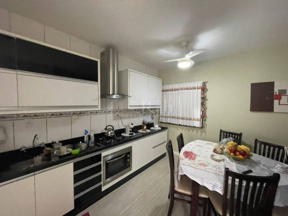 Imagem Casa com 3 Quartos à Venda, 178 m² em Centro - Balneário Camboriú