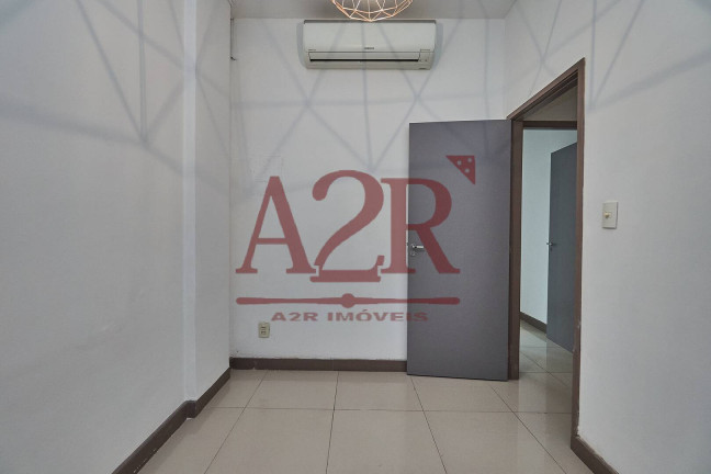 Sala Comercial à Venda, 33 m² em Tijuca - Rio De Janeiro