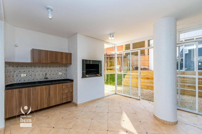 Imagem Casa com 4 Quartos à Venda, 320 m² em Santo Inácio - Curitiba