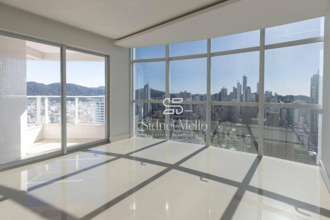 Imagem Apartamento com 3 Quartos à Venda, 130 m² em 2 Quadra Centro - Balneário Camboriú