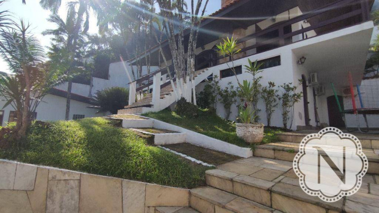 Imagem Sobrado com 8 Quartos à Venda, 305 m² em Praia Do Sonho - Itanhaém Imagem Sobrado com 8 Quartos à Venda, 305 m² em Praia Do Sonho - Itanhaém