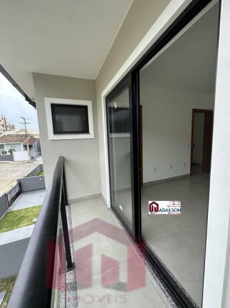 Imagem Imóvel com 3 Quartos à Venda, 