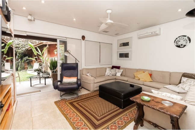 Imagem Casa com 3 Quartos à Venda, em Morumbi - São Paulo Imagem Casa com 3 Quartos à Venda, em Morumbi - São Paulo