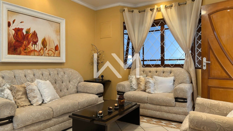 Imagem Sobrado com 4 Quartos à Venda, 220 m² em Jardim Santa Clara - Guarulhos Imagem Sobrado com 4 Quartos à Venda, 220 m² em Jardim Santa Clara - Guarulhos