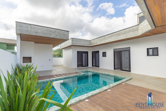 Imagem Casa com 3 Quartos à Venda, 452 m² em Santa Regina - Camboriú Imagem Casa com 3 Quartos à Venda, 452 m² em Santa Regina - Camboriú