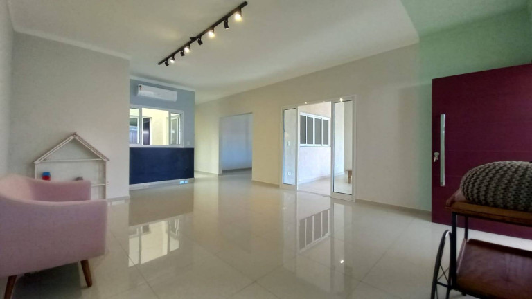 Imagem Casa com 3 Quartos à Venda, 250 m² em Jardim Oasis - Taubaté Imagem Casa com 3 Quartos à Venda, 250 m² em Jardim Oasis - Taubaté