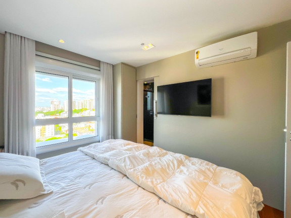 Imagem Apartamento com 3 Quartos à Venda, 209 m² em Higienópolis - Porto Alegre Imagem Apartamento com 3 Quartos à Venda, 209 m² em Higienópolis - Porto Alegre