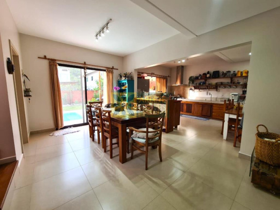 Imagem Casa com 4 Quartos à Venda, 165 m² em Mariscal - Bombinhas Imagem Casa com 4 Quartos à Venda, 165 m² em Mariscal - Bombinhas