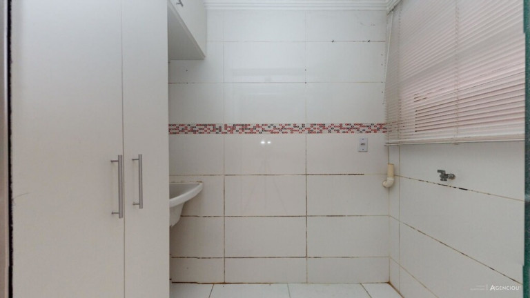 Imagem Imóvel com 1 Quarto à Venda, 36 m² em Cristal - Porto Alegre Imagem Imóvel com 1 Quarto à Venda, 36 m² em Cristal - Porto Alegre