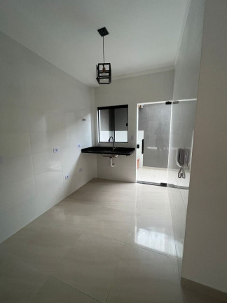 Imagem Casa com 2 Quartos à Venda, 50 m² em Mirim - Praia Grande Imagem Casa com 2 Quartos à Venda, 50 m² em Mirim - Praia Grande