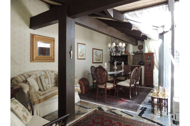 Imagem Casa com 4 Quartos à Venda, 430 m² em Vila Assunção - Porto Alegre Imagem Casa com 4 Quartos à Venda, 430 m² em Vila Assunção - Porto Alegre