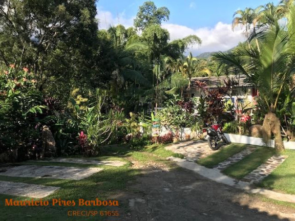 Sala Comercial à Venda, 725 m² em Agua Branca - Ilhabela