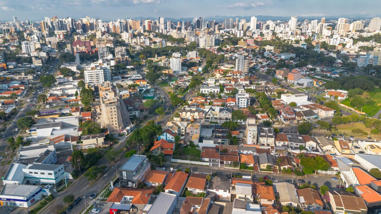 Imagem Casa com 3 Quartos à Venda, 173 m² em Seminário - Curitiba Imagem Casa com 3 Quartos à Venda, 173 m² em Seminário - Curitiba