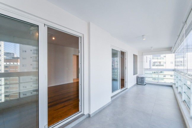 Imagem Apartamento com 3 Quartos à Venda, 138 m² em Vila Olímpia - São Paulo