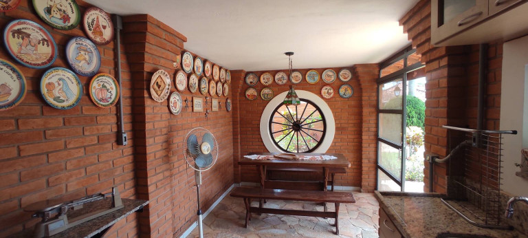 Imagem Chácara com 5 Quartos à Venda, 3 m² em Cercadinho - Alambari Imagem Chácara com 5 Quartos à Venda, 3 m² em Cercadinho - Alambari